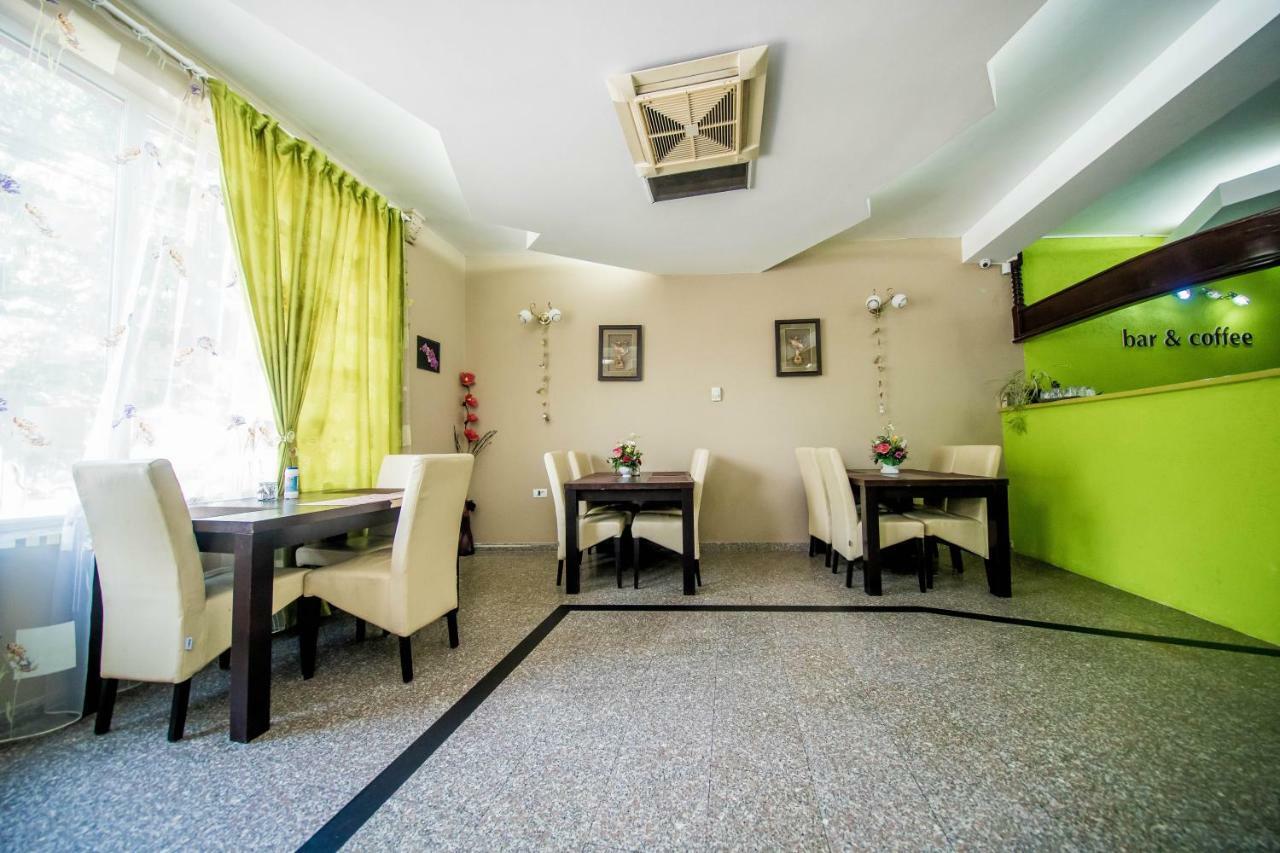 Hotel Darosy Arad Exterior foto