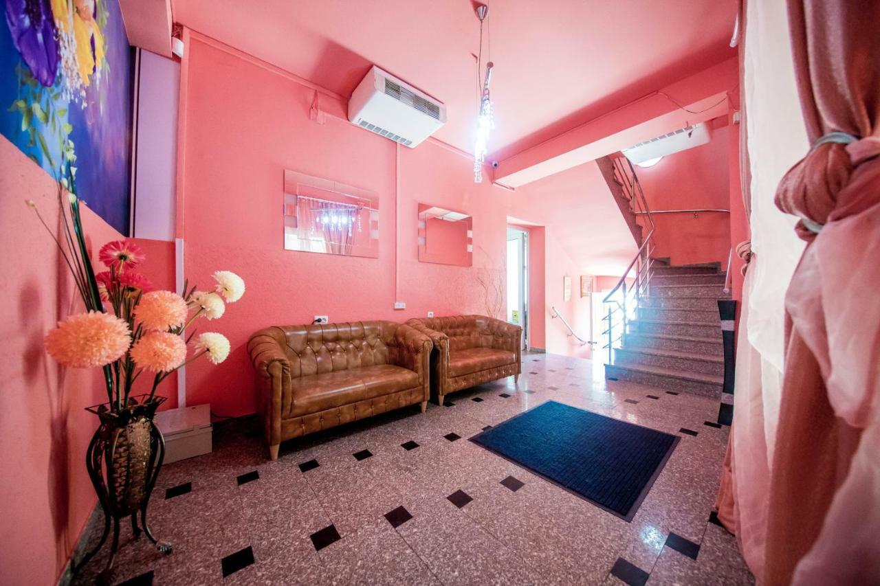 Hotel Darosy Arad Exterior foto