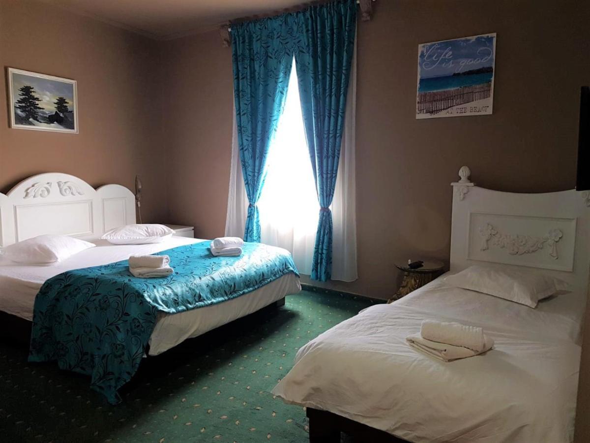 Hotel Darosy Arad Exterior foto